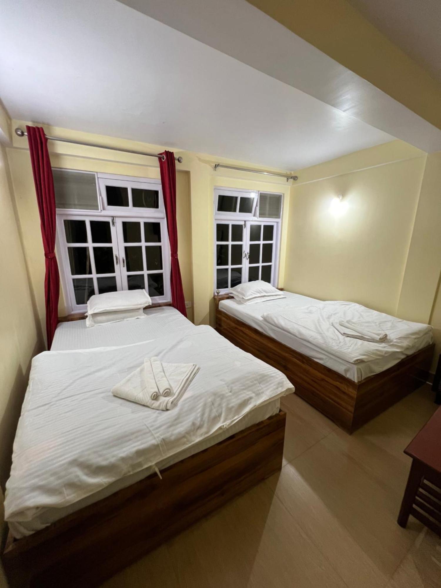 Hotel Hill Top Darjeeling  Dış mekan fotoğraf