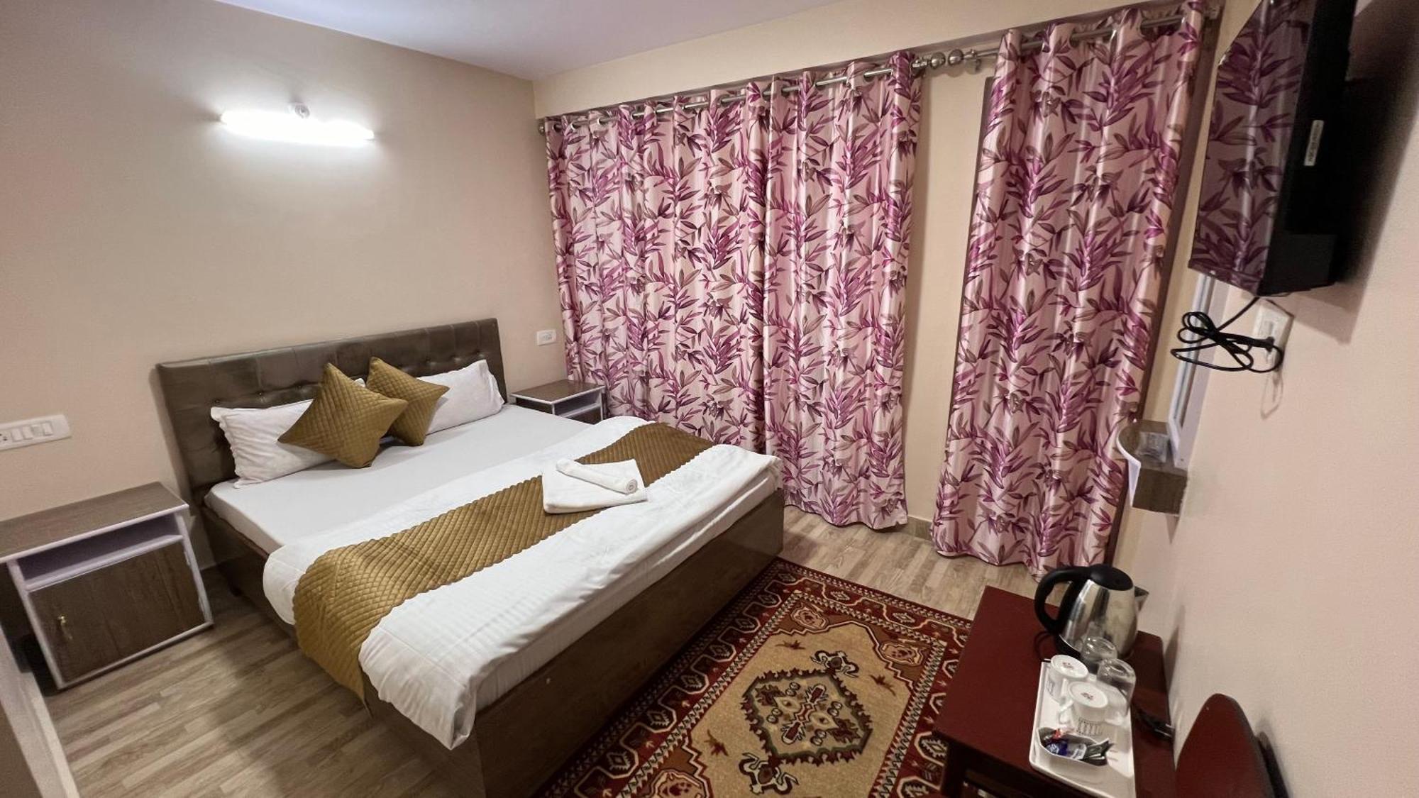 Hotel Hill Top Darjeeling  Dış mekan fotoğraf