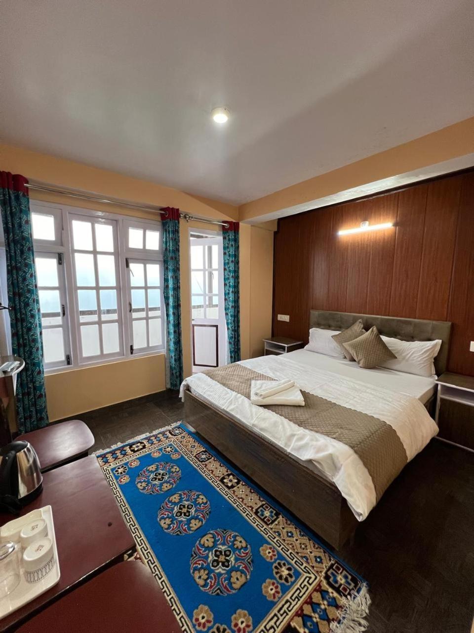 Hotel Hill Top Darjeeling  Dış mekan fotoğraf